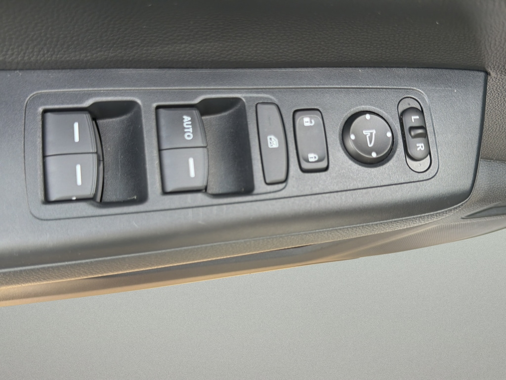 2023 Honda CR-V LX - Photo 20