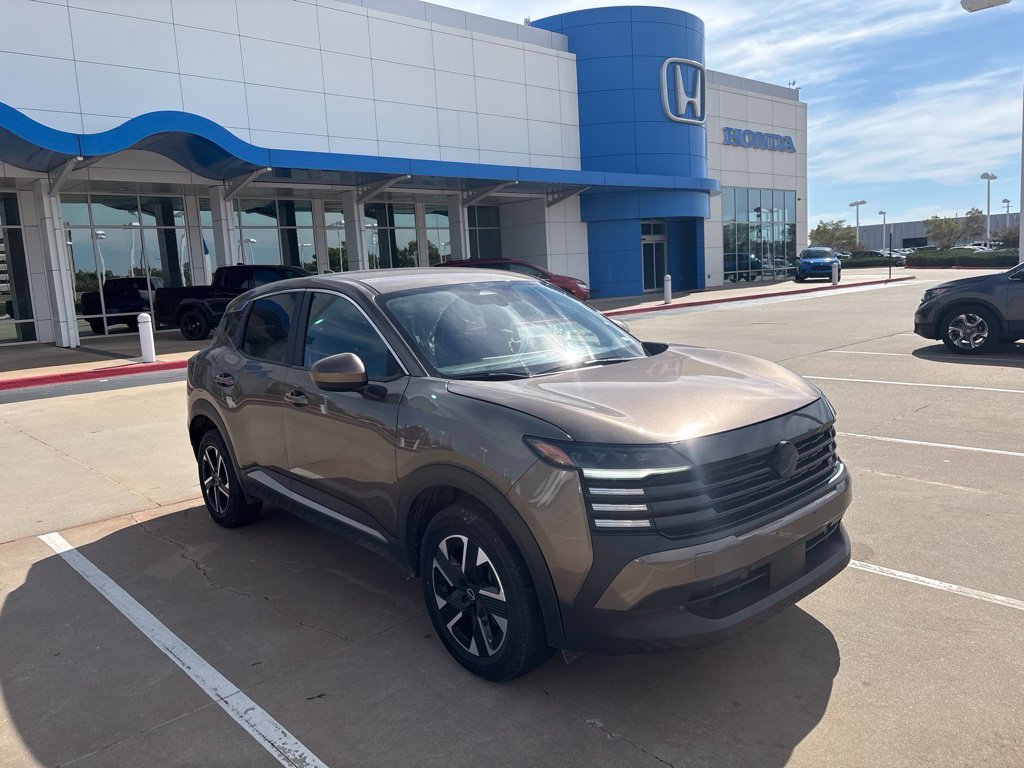 Used 2025 Nissan Kicks SV SUV