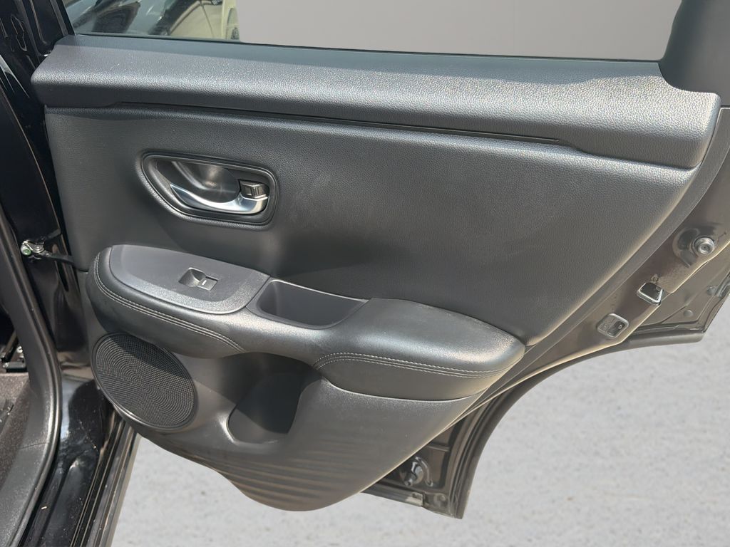 2025 Honda HR-V LX - Photo 23