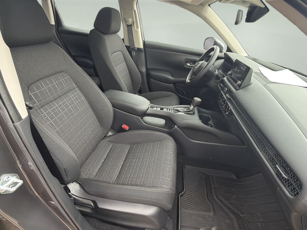 2025 Honda HR-V LX - Photo 10