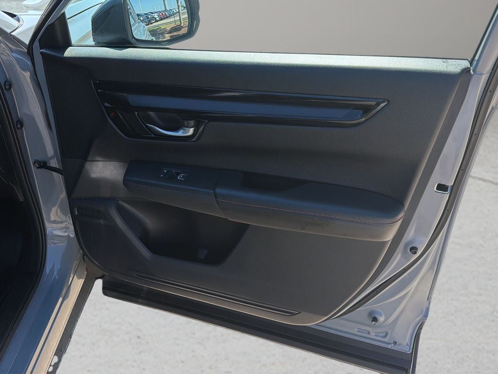 2025 Honda CR-V Sport Touring - Photo 9
