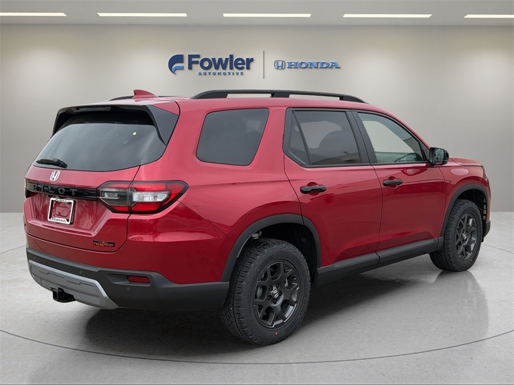 2025 Honda Pilot TrailSport's photo