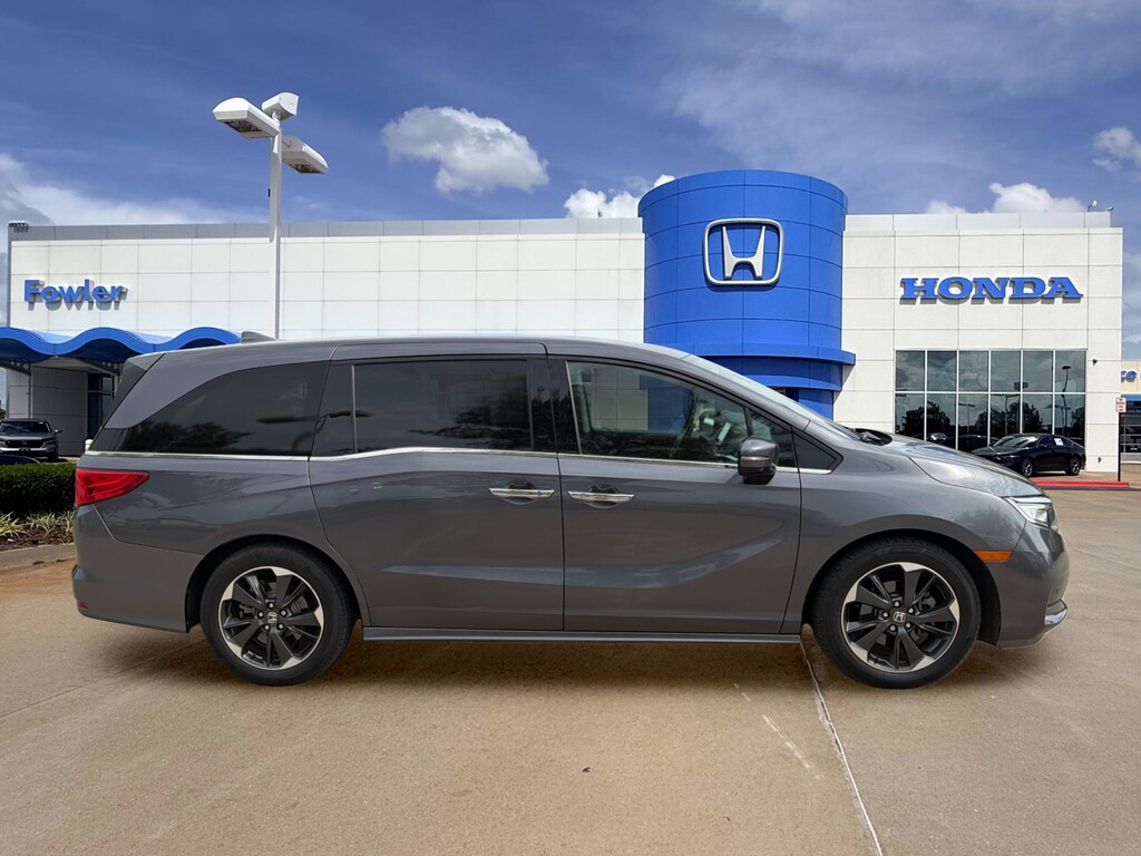 Certified 2022 Honda Odyssey Elite Van