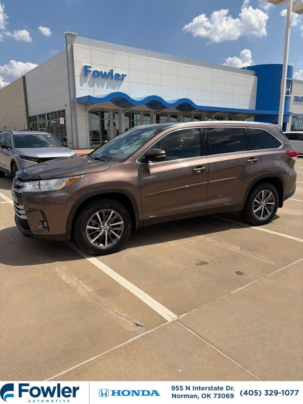 Used 2019 Toyota Highlander Hybrid XLE V6 SUV