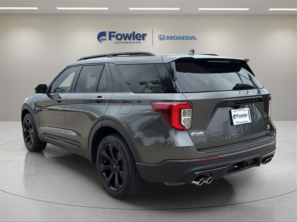 2020 Ford Explorer ST photo 2