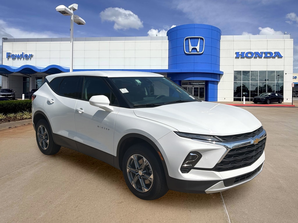 Used 2025 Chevrolet Blazer LT w/2LT SUV