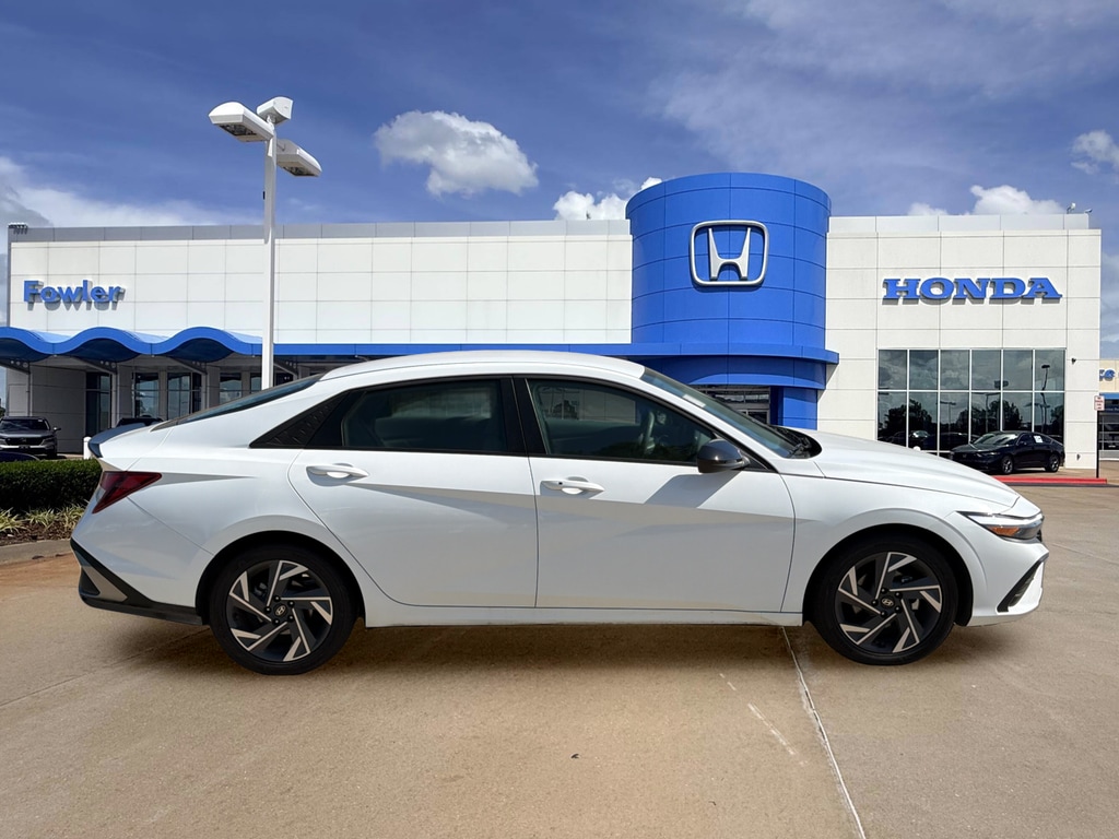 Used 2025 Hyundai Elantra SEL Sport Sedan