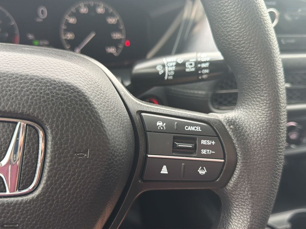 2025 Honda HR-V LX - Photo 17
