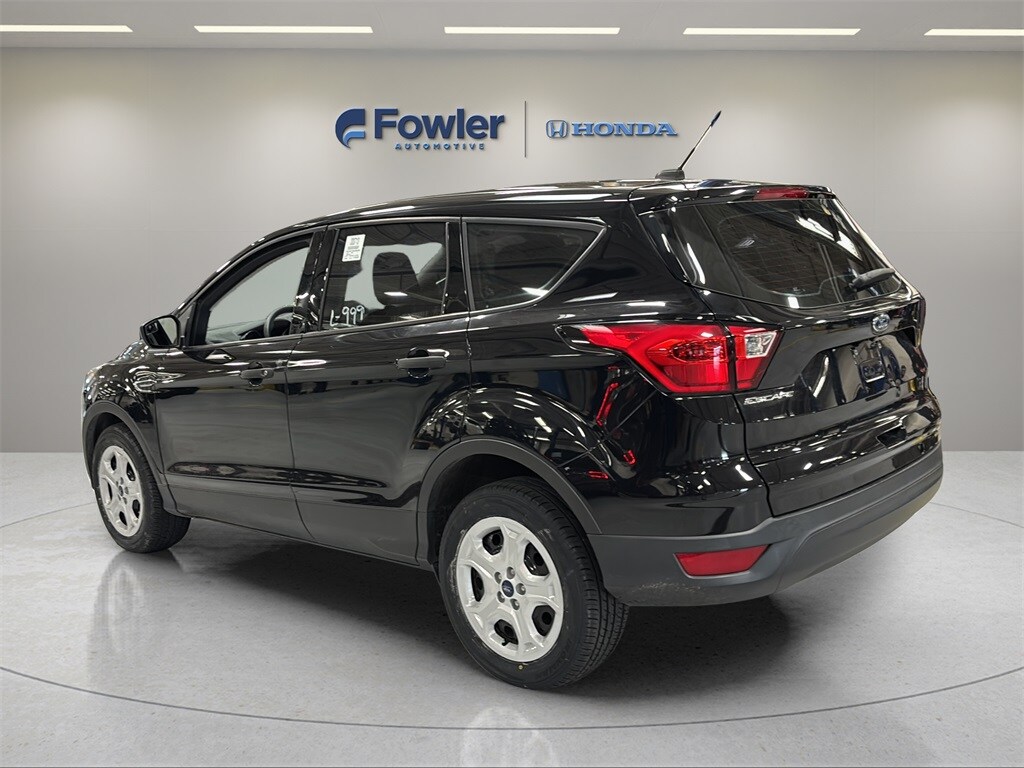 2019 Ford Escape S photo 3