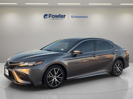 2021 Toyota Camry SE Sedan