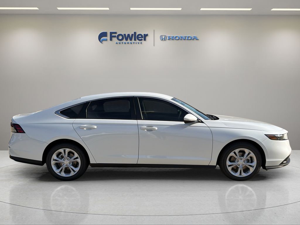 2025 Honda Accord LX - Photo 7