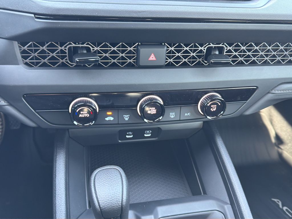 2025 Honda Accord LX - Photo 23