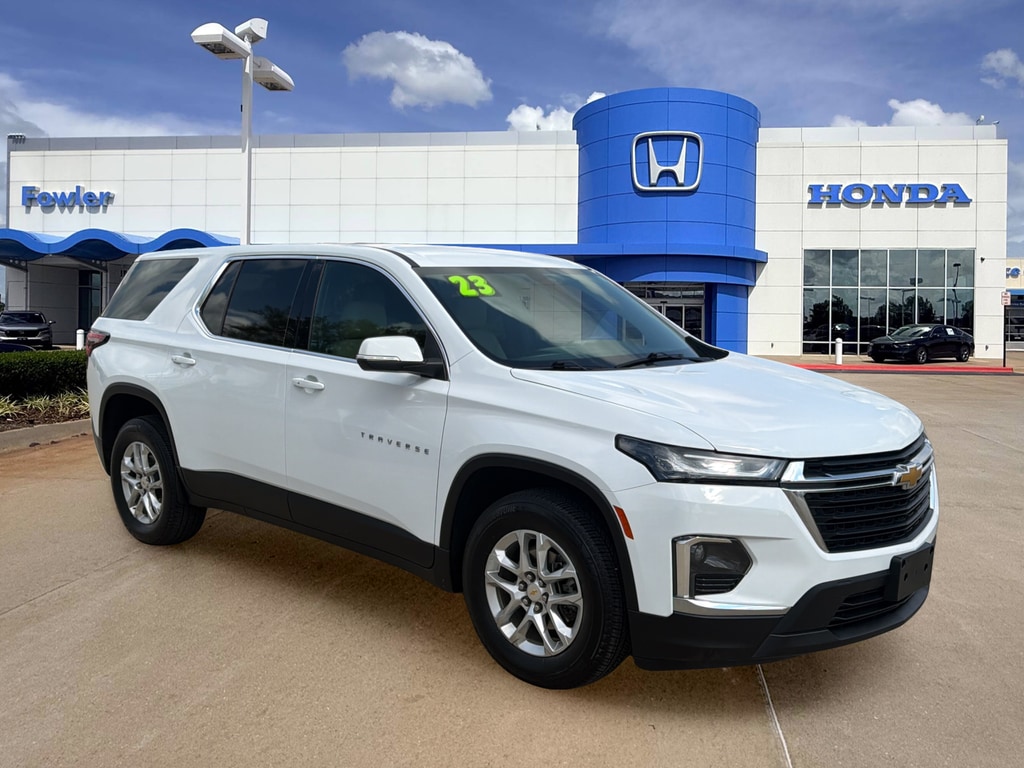 Used 2023 Chevrolet Traverse LS w/1LS SUV