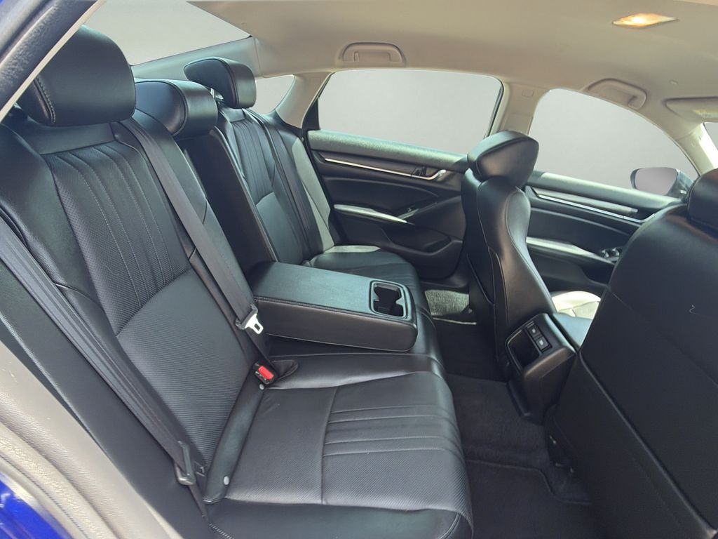 2022 Honda Accord Sport SE - Photo 12