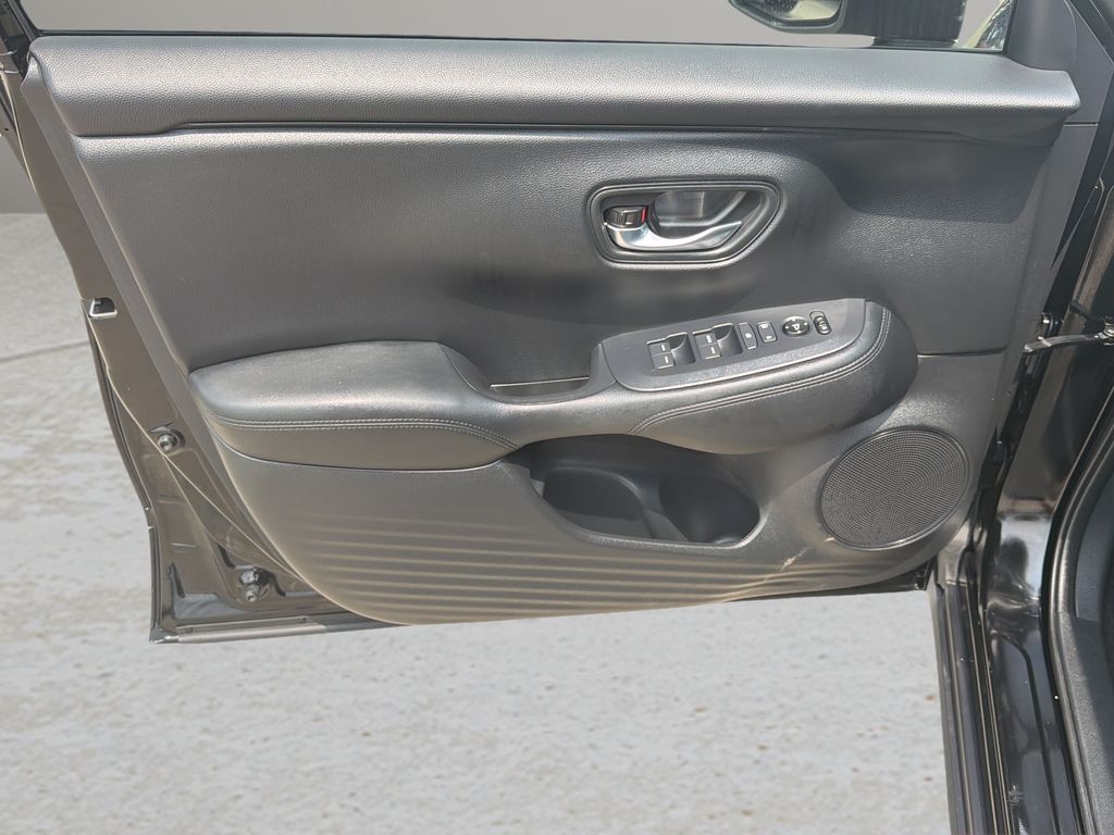 2025 Honda HR-V LX - Photo 25