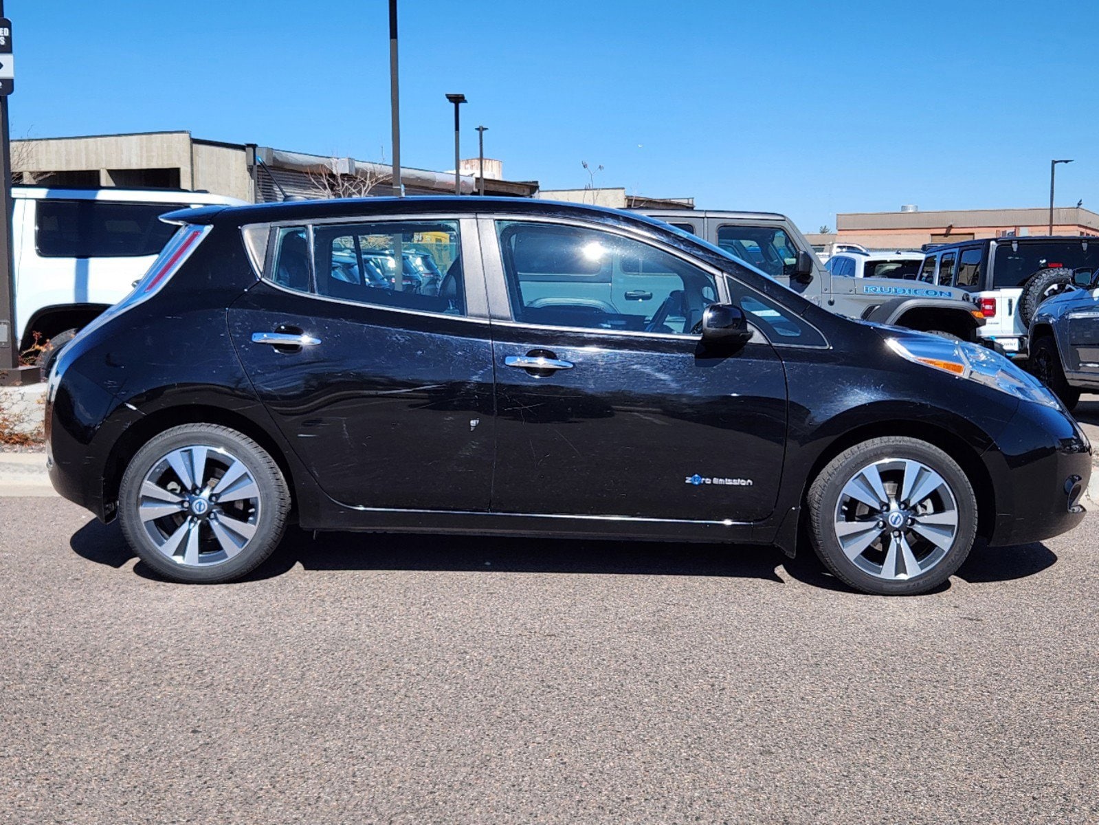 Used 2013 Nissan LEAF SL with VIN 1N4AZ0CP3DC405198 for sale in Longmont, CO