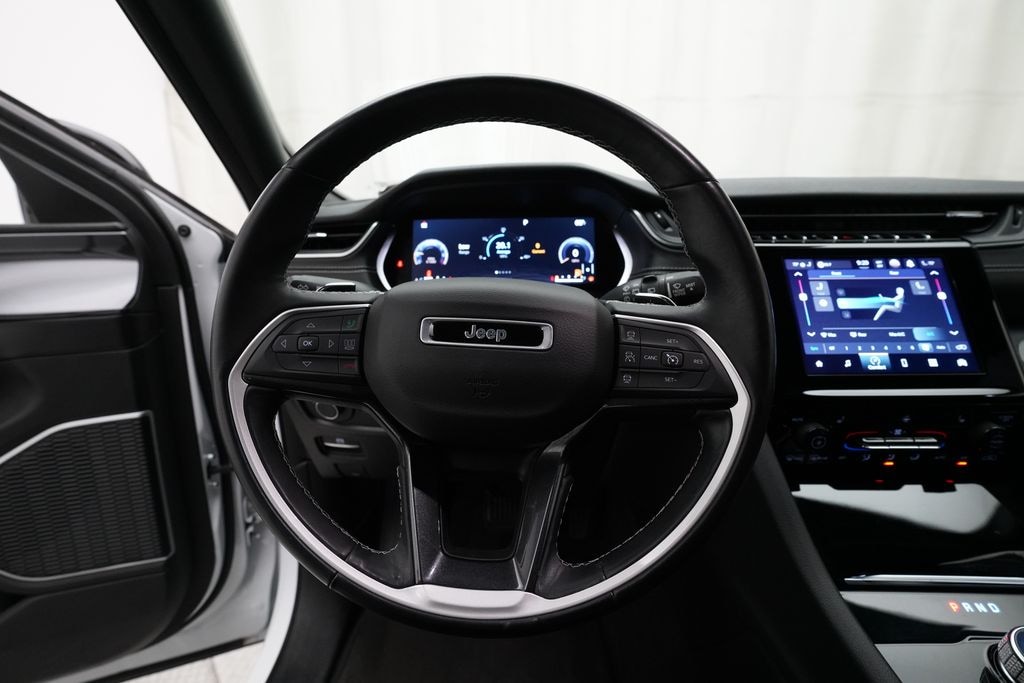 Used 2021 Jeep Grand Cherokee L Laredo SUV