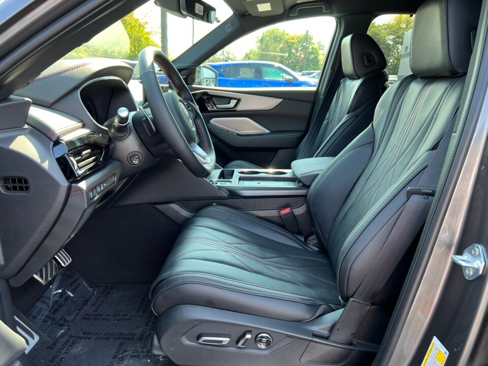 2026 Acura MDX SH-AWD A-Spec Advance photo 3