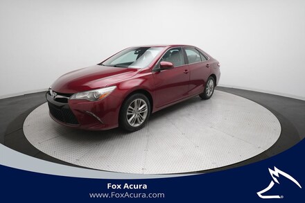 2016 Toyota Camry SE Sedan