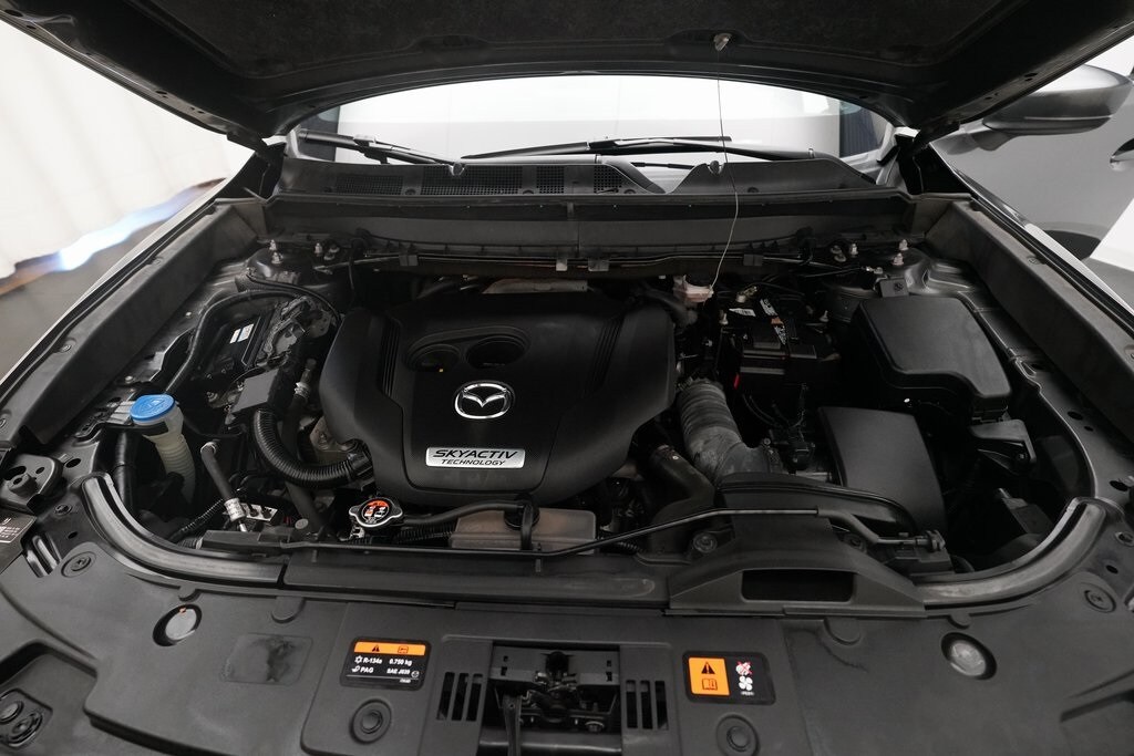 2017 Mazda CX-9 Grand Touring photo 3
