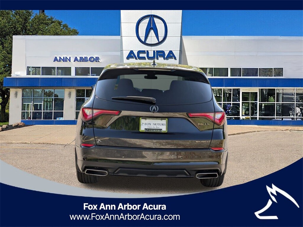 2022 Acura MDX SH-AWD Technology photo 3