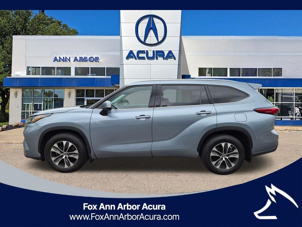 Used 2020 Toyota Highlander XLE SUV