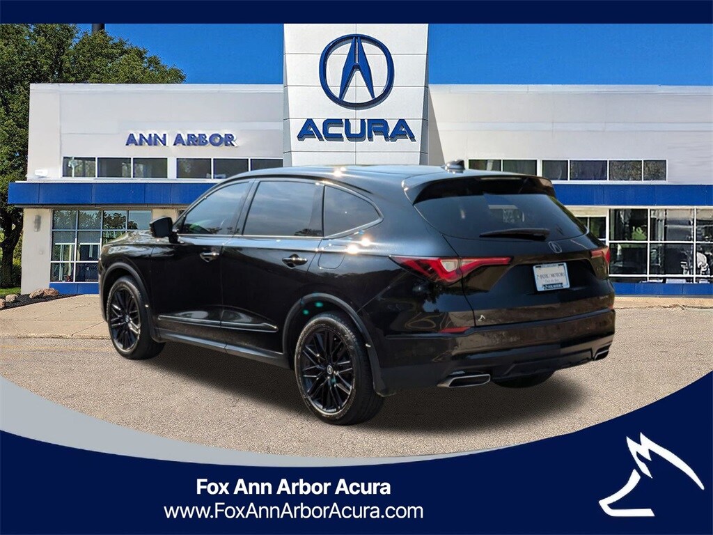 2022 Acura MDX SH-AWD Technology photo 2