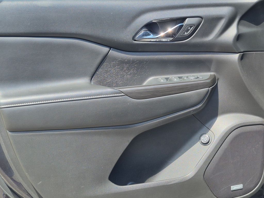2017 GMC Acadia SLT-1 - Photo 13