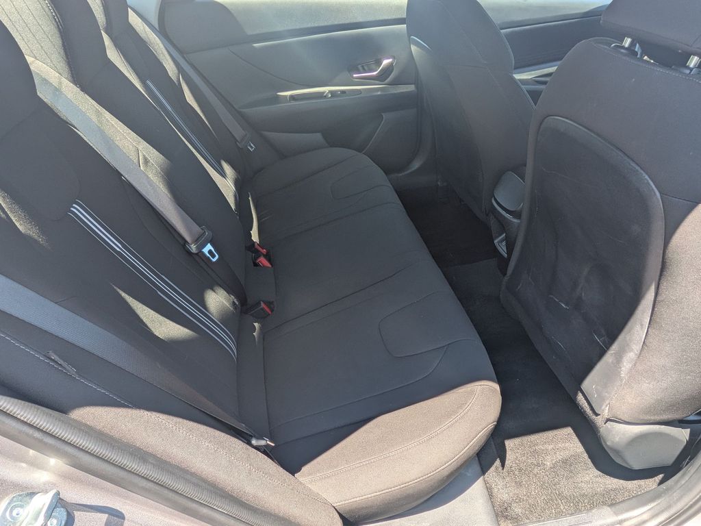 2024 Hyundai Elantra SEL - Photo 28