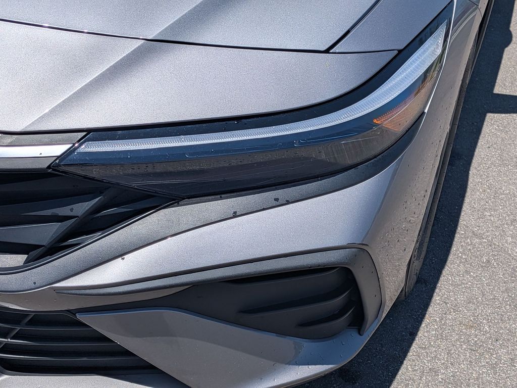 2024 Hyundai Elantra SEL - Photo 9
