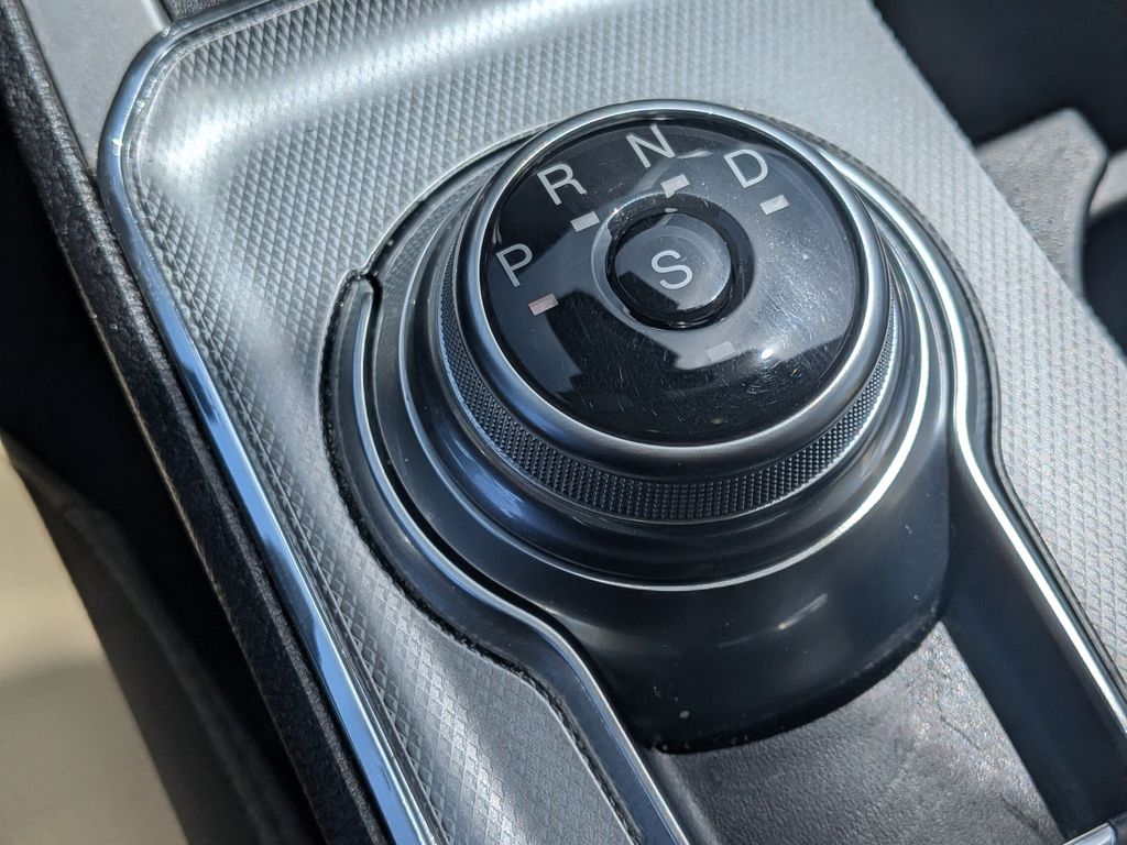 2021 Ford Edge SEL - Photo 24