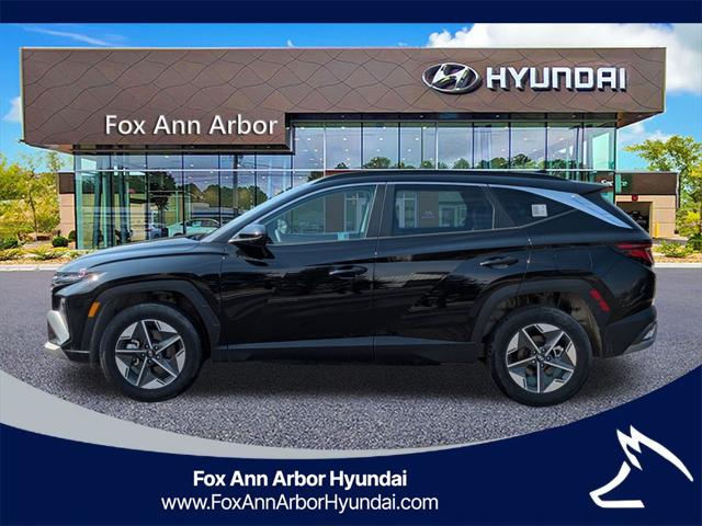 Used 2025 Hyundai Tucson SEL with VIN 5NMJBCDE9SH499888 for sale in Ann Arbor, MI