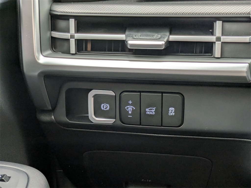 2025 Hyundai Santa Fe SE - Photo 17