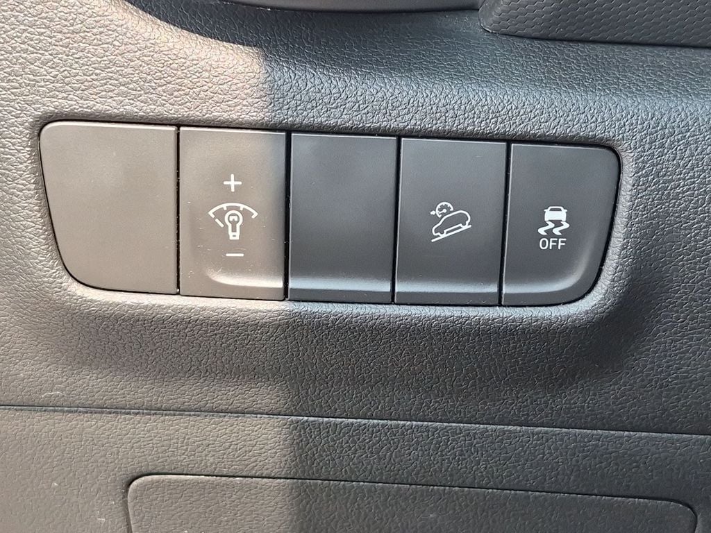 2022 Hyundai Kona SEL - Photo 15