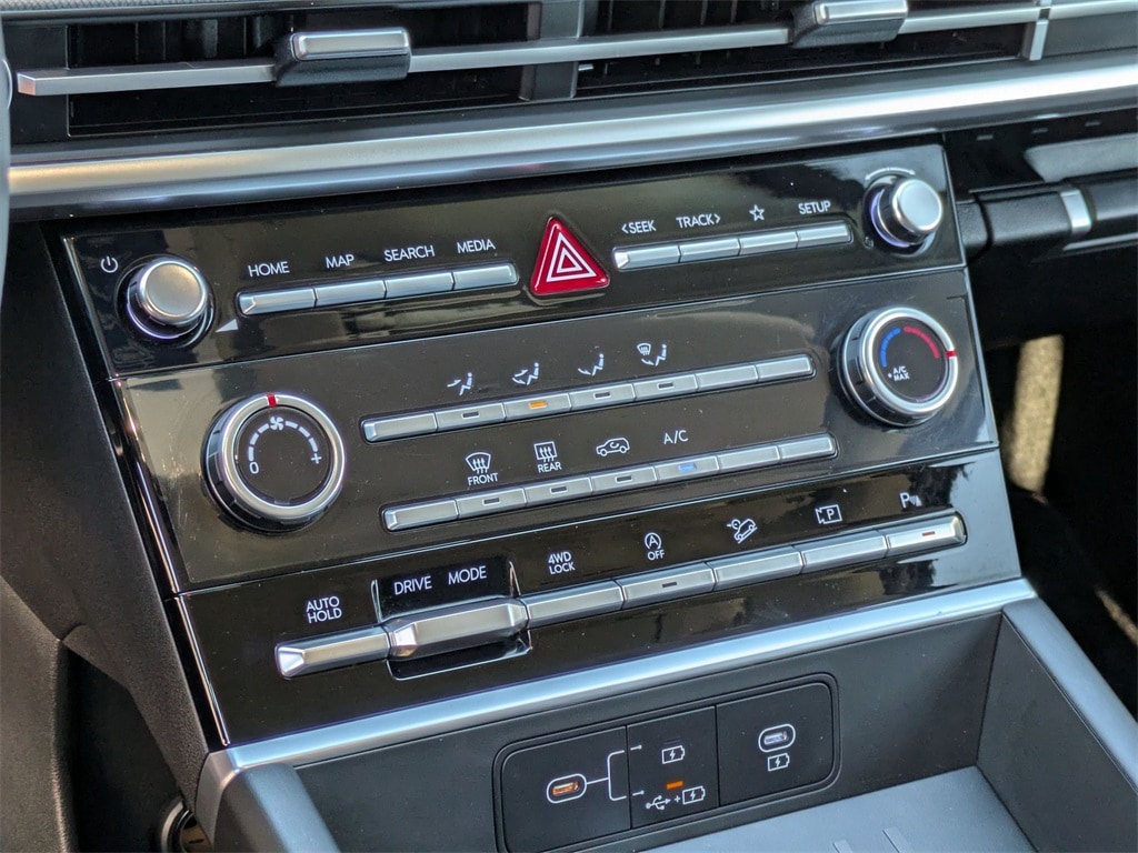 2025 Hyundai Santa Fe SE - Photo 24