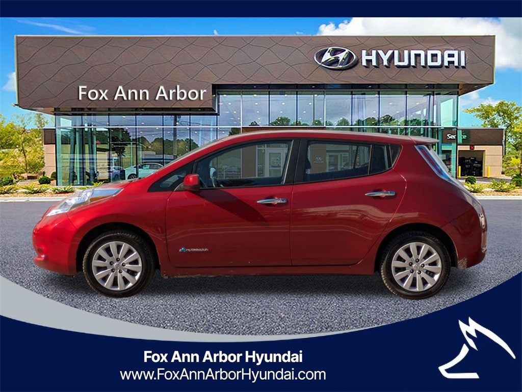 Used 2013 Nissan LEAF S with VIN 1N4AZ0CP1DC400887 for sale in Ann Arbor, MI
