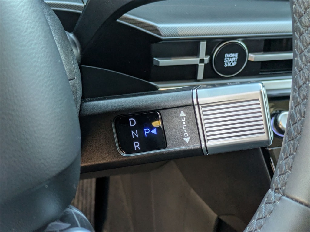 2025 Hyundai Santa Fe SE - Photo 22