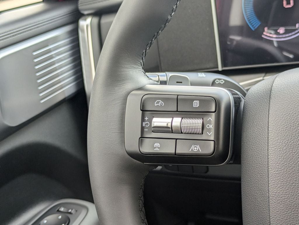 2025 Hyundai Santa Fe SEL - Photo 18
