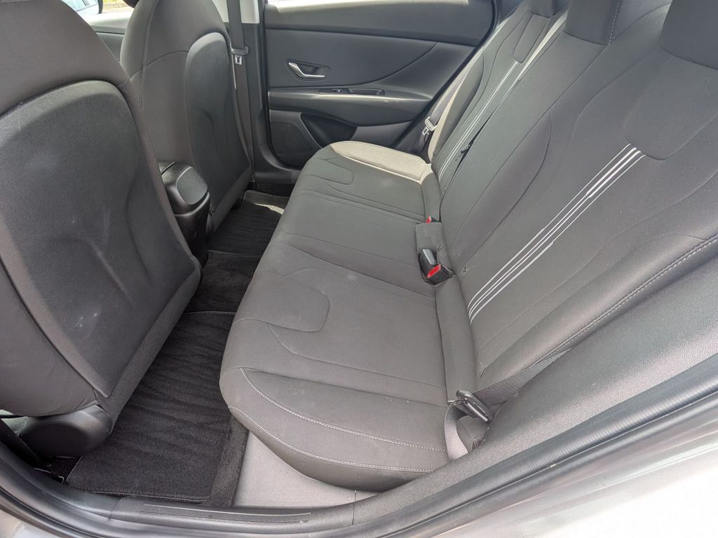 2021 Hyundai Elantra SEL - Photo 25