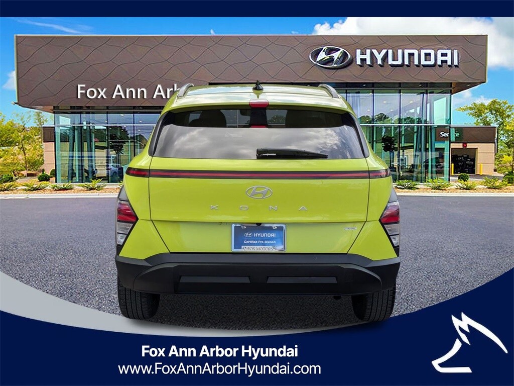 2024 Hyundai Kona SEL photo 2