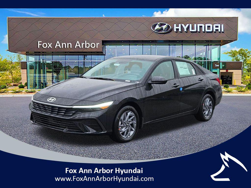 Abyss Black 2026 Hyundai Elantra Hybrid Sedan Front-Wheel Drive 6-Speed Dual Clutch