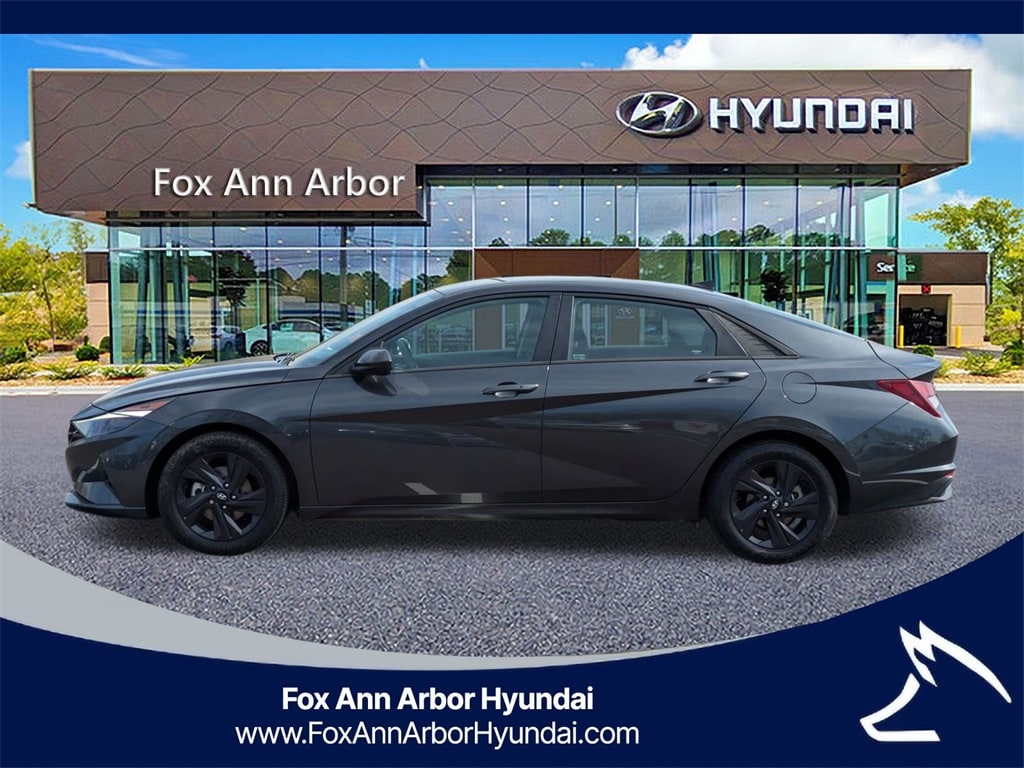 Used 2022 Hyundai Elantra SEL with VIN 5NPLM4AGXNH077005 for sale in Ann Arbor, MI