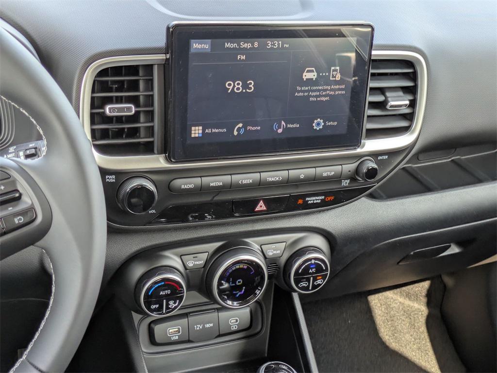 2025 Hyundai Venue SEL - Photo 24