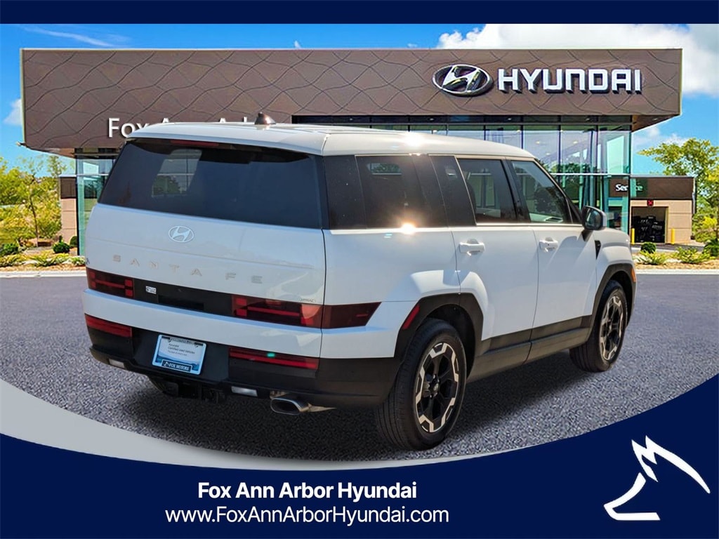 2025 Hyundai Santa Fe SE - Photo 5