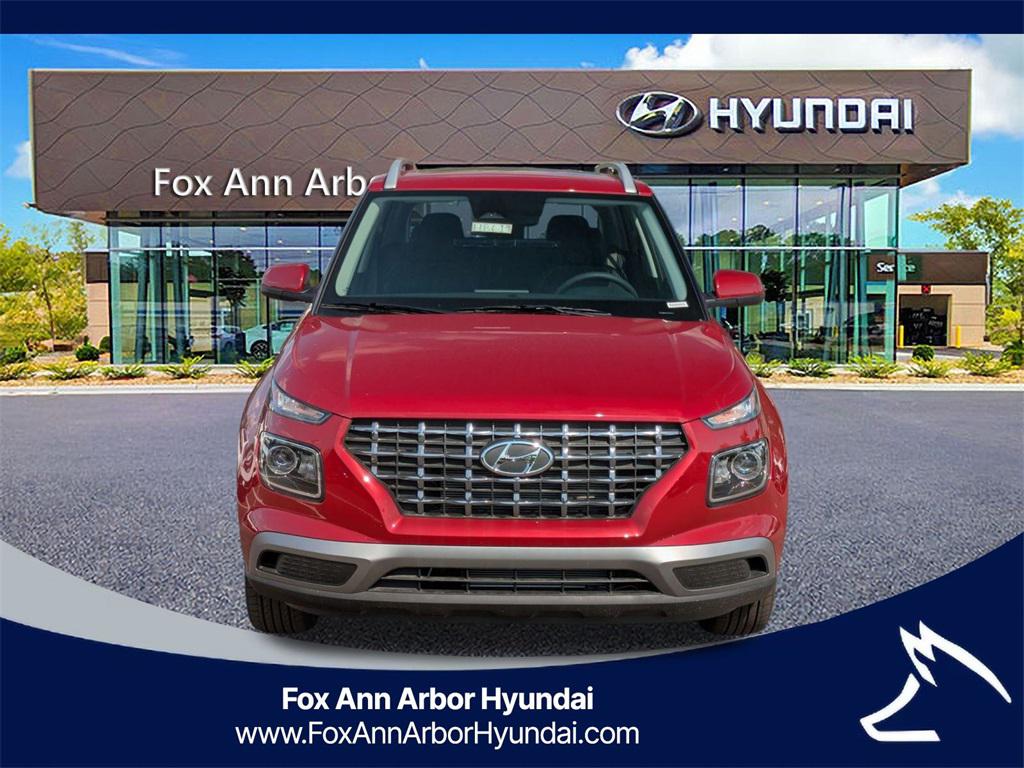 2025 Hyundai Venue SEL - Photo 8