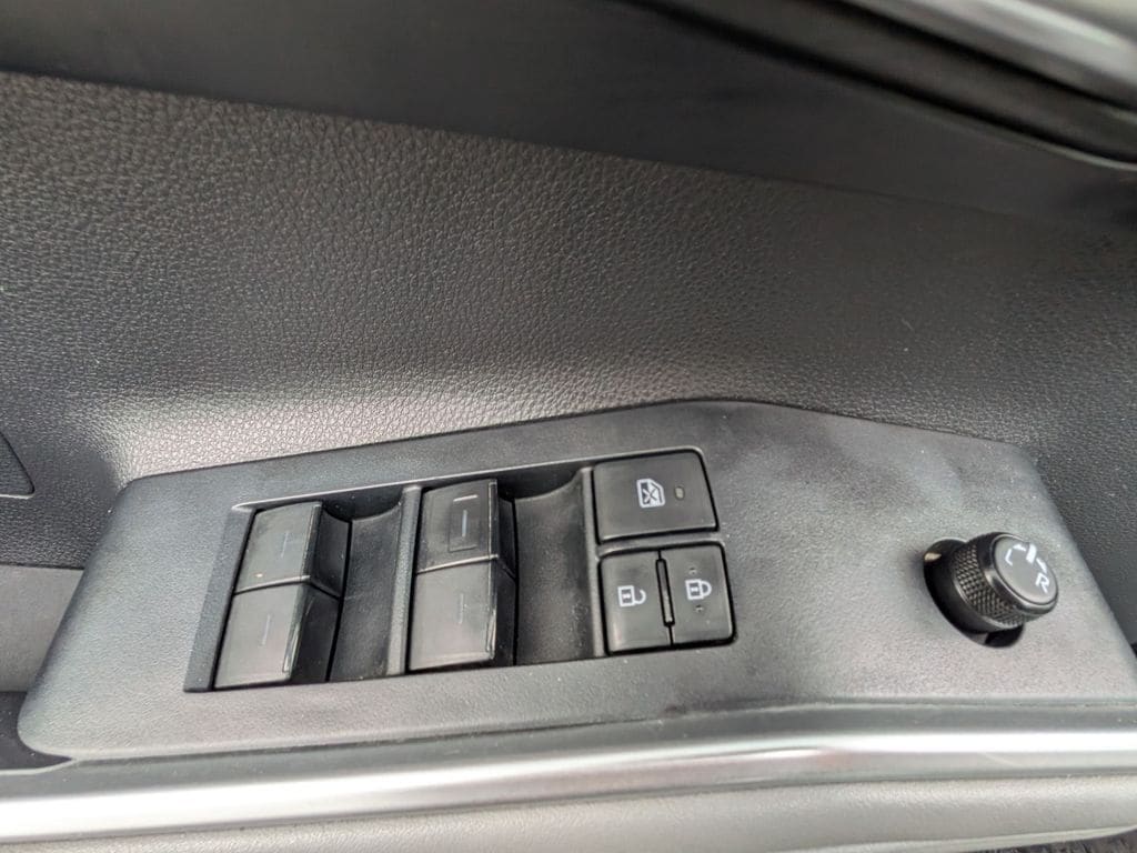 2020 Toyota Highlander XLE - Photo 15