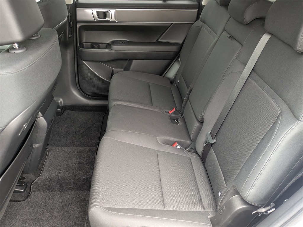 2025 Hyundai Santa Fe SE - Photo 12