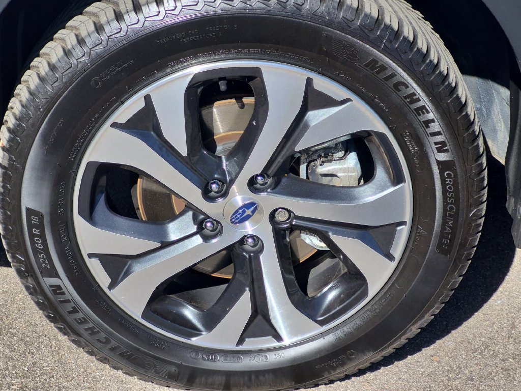 2020 Subaru Outback Limited - Photo 10