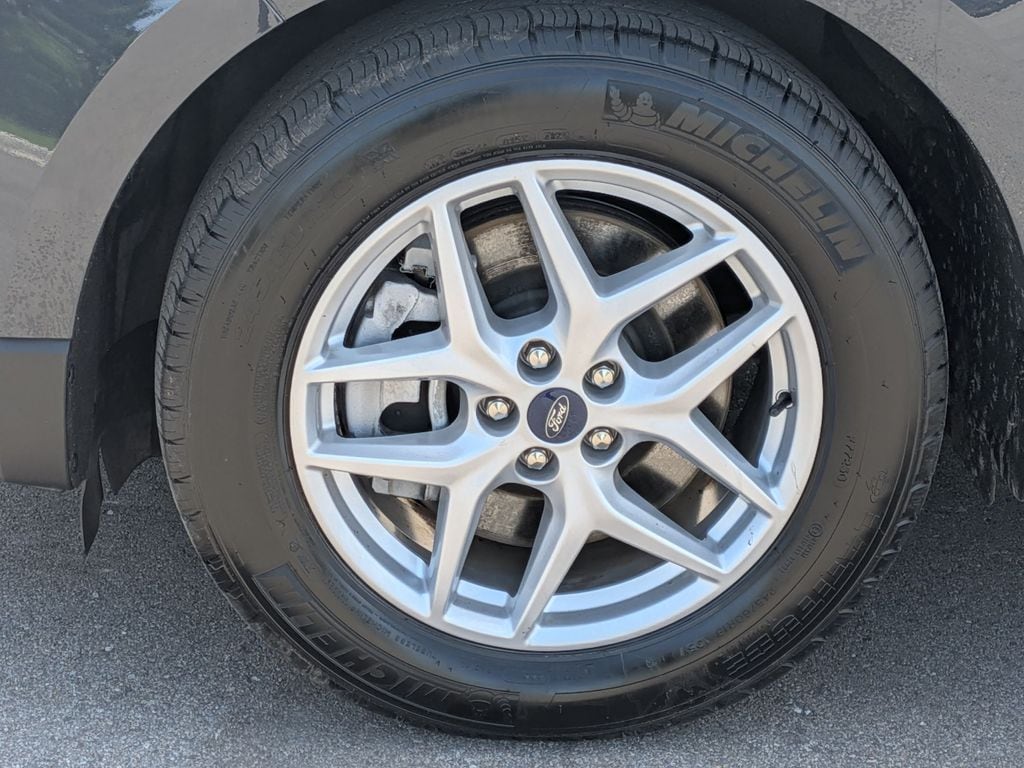 2021 Ford Edge SEL - Photo 10