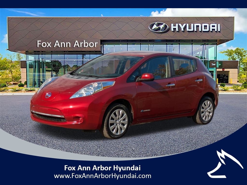 Used 2013 Nissan LEAF S Hatchback
